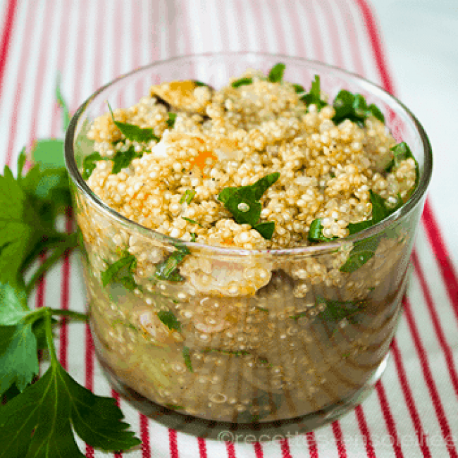 Salade de quinoa gourmand aux fruits secs