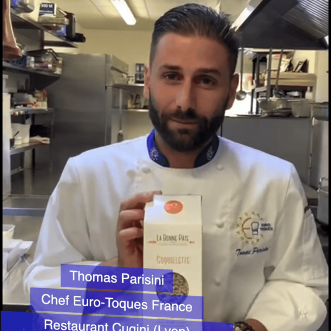 « Un chef dans mon assiette » … Tomas Parisini et sa recette de coquillettes au parmesan