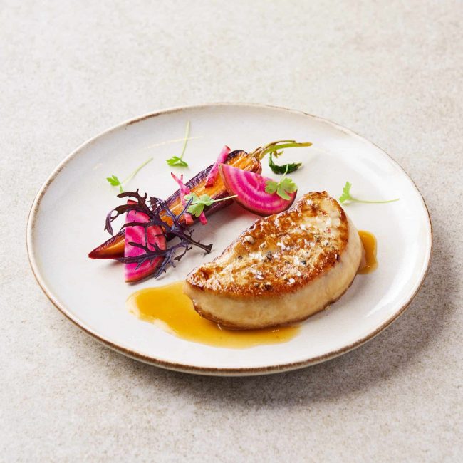 Les escalopes de foie gras Rougié : le geste du chef, la maîtrise de la Maison depuis 150 ans