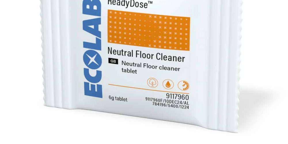 ReadyDose par Ecolab : l’innovation qui révolutionne le nettoyage dans vos établissements