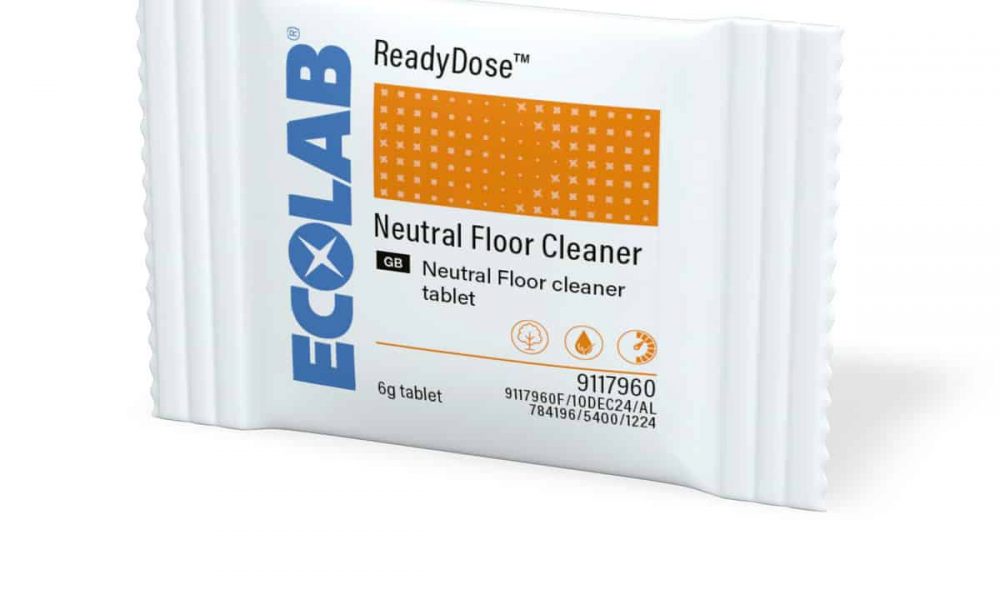 ReadyDose par Ecolab : l’innovation qui révolutionne le nettoyage dans vos établissements