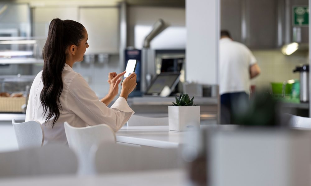 Dépannage rapide et maintenance prédictive dans les cuisines professionnelles : le nouvel outil Digital Service Management de RATIONAL