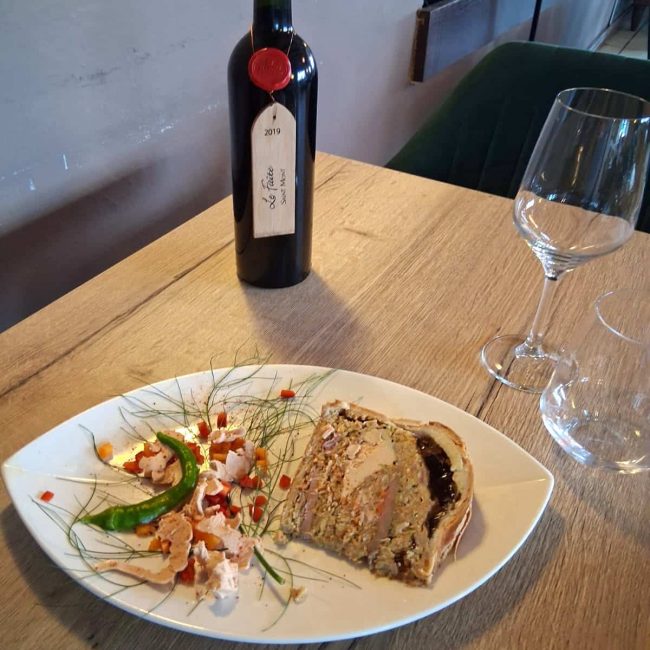 Pâté en croûte de canard au foie gras