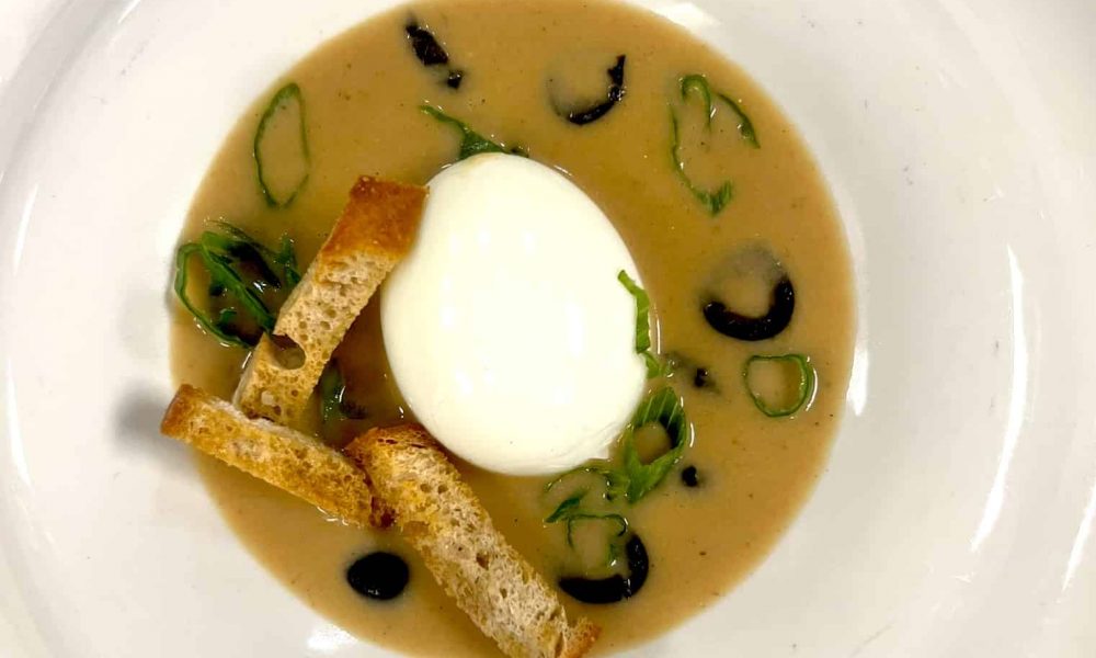 Oeuf mollet comme une pissaladière