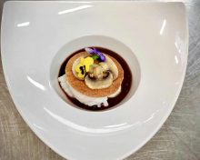 Œuf meurette et toast de pain